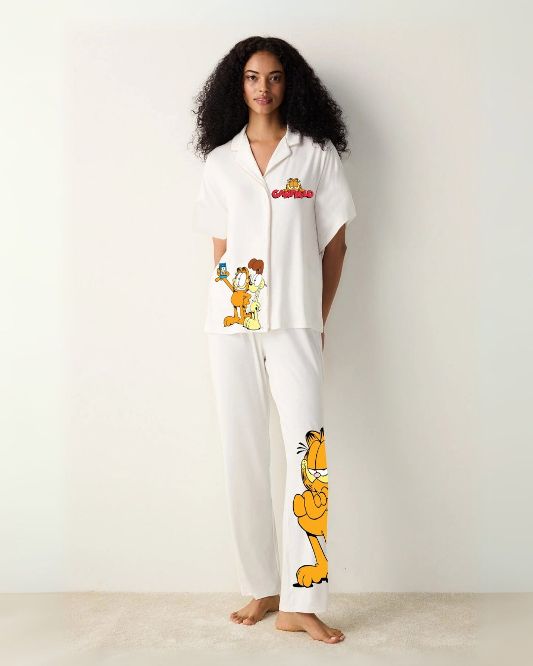 WOMEN CARFIELD HALF SLEEVE OVERSIZED KNITTED SHIRT CORD SET - WHITE AND WHITE