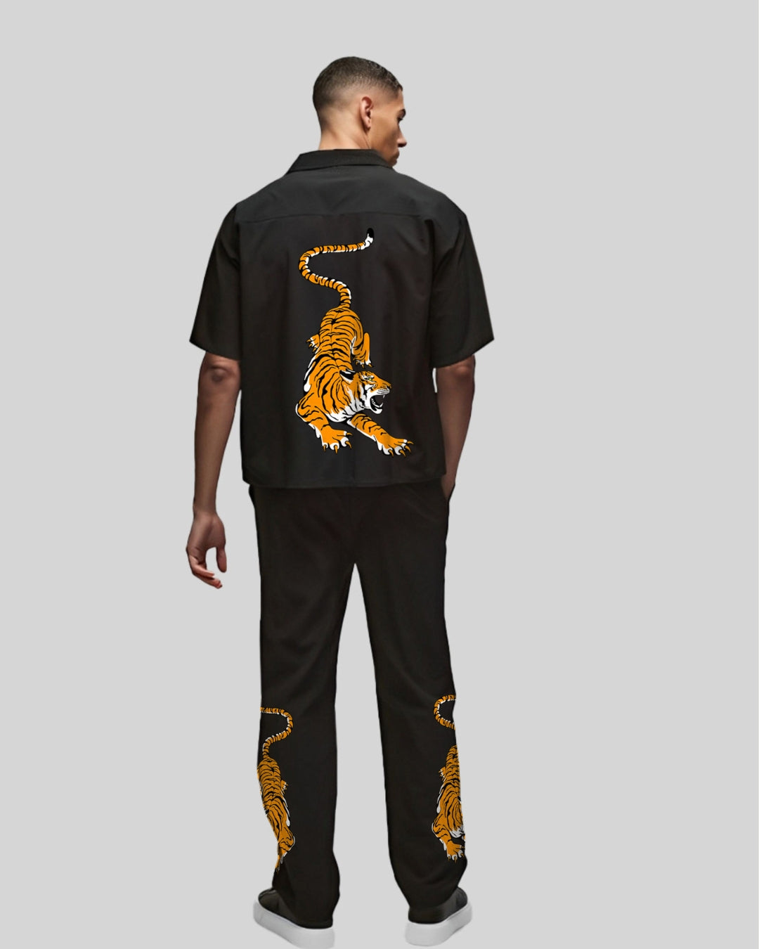 TIGER HALF SLEEVE OVERSIZED KNITTED SHIRT CORD SET - BLACK AND BLACK