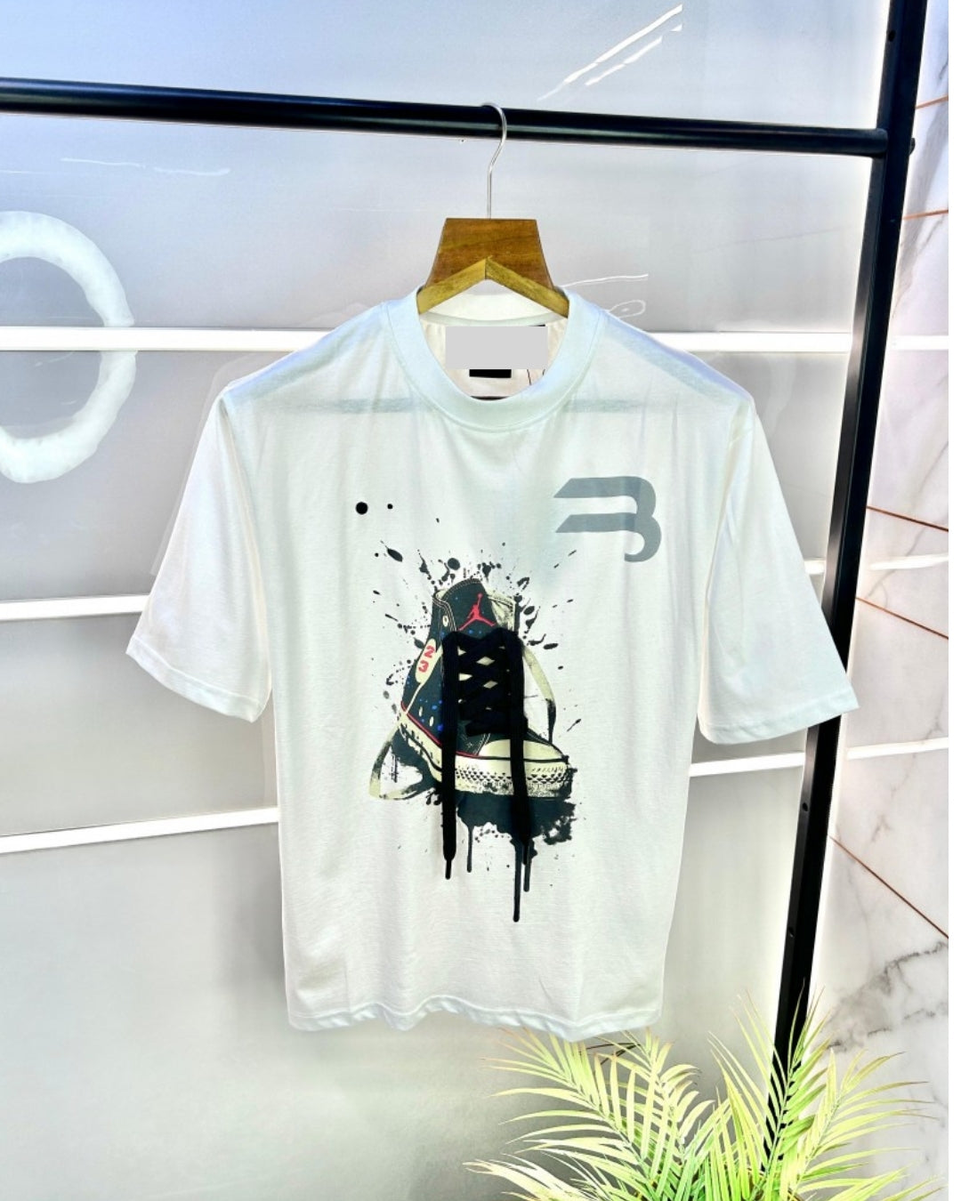 Balen'ciaga Sneaker Unisex Exclusive Oversized Tee - White