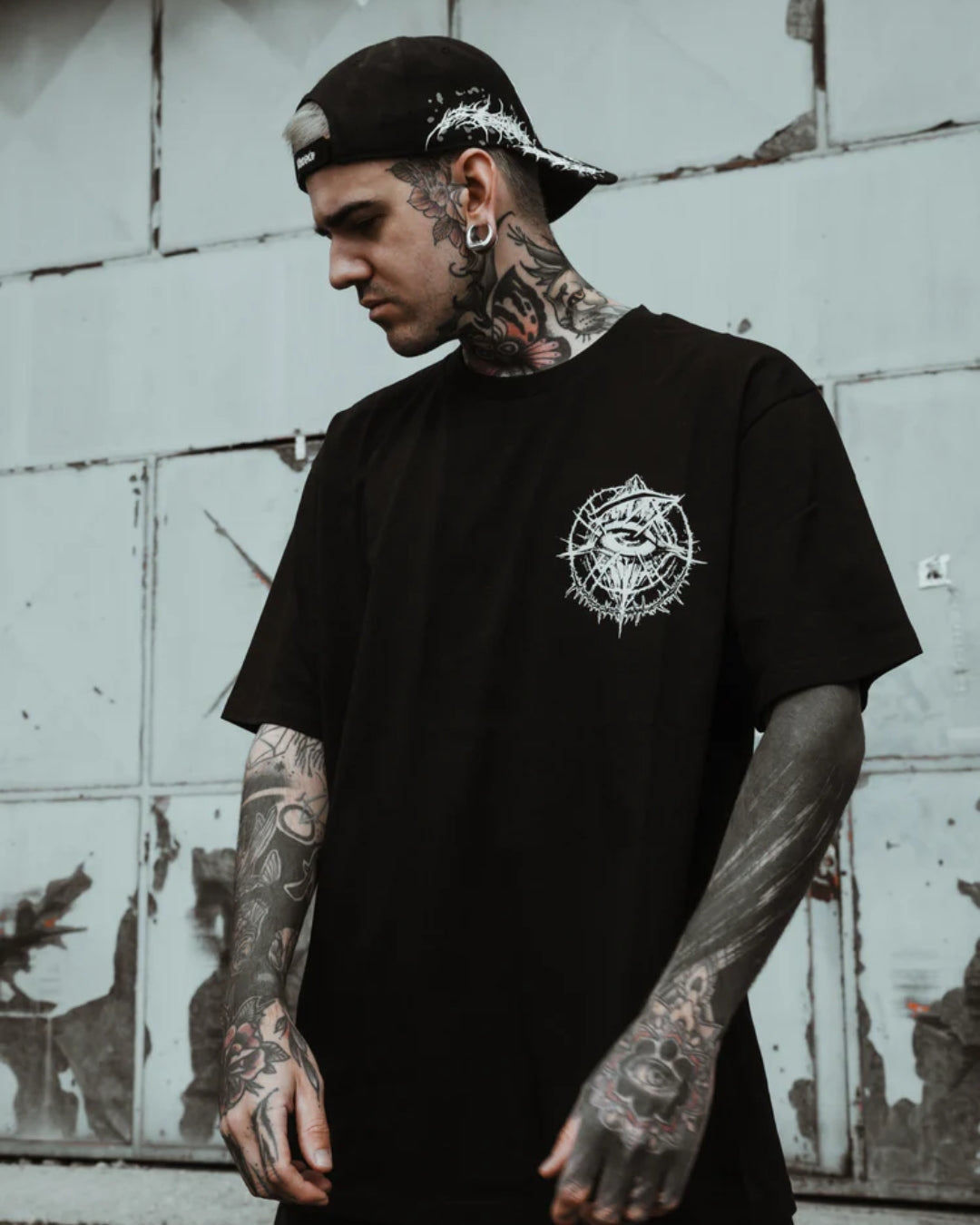 Stay Ĉold Unisex Exclusive Oversized Tee - Black