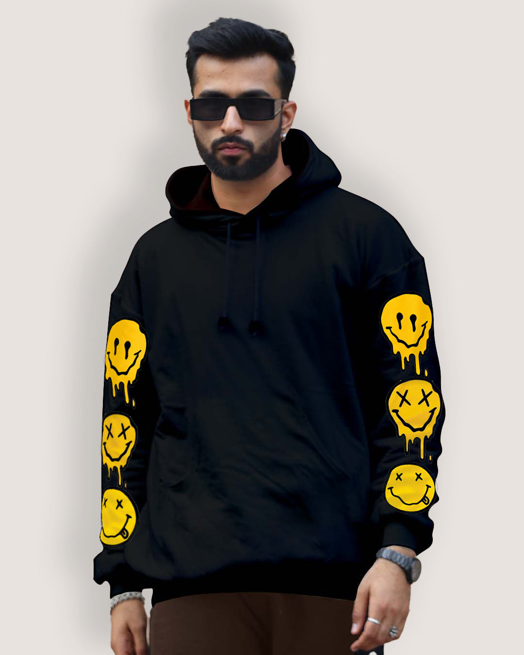 Smiley Vibes: Baggy Sweatshirt for Men's Street Style