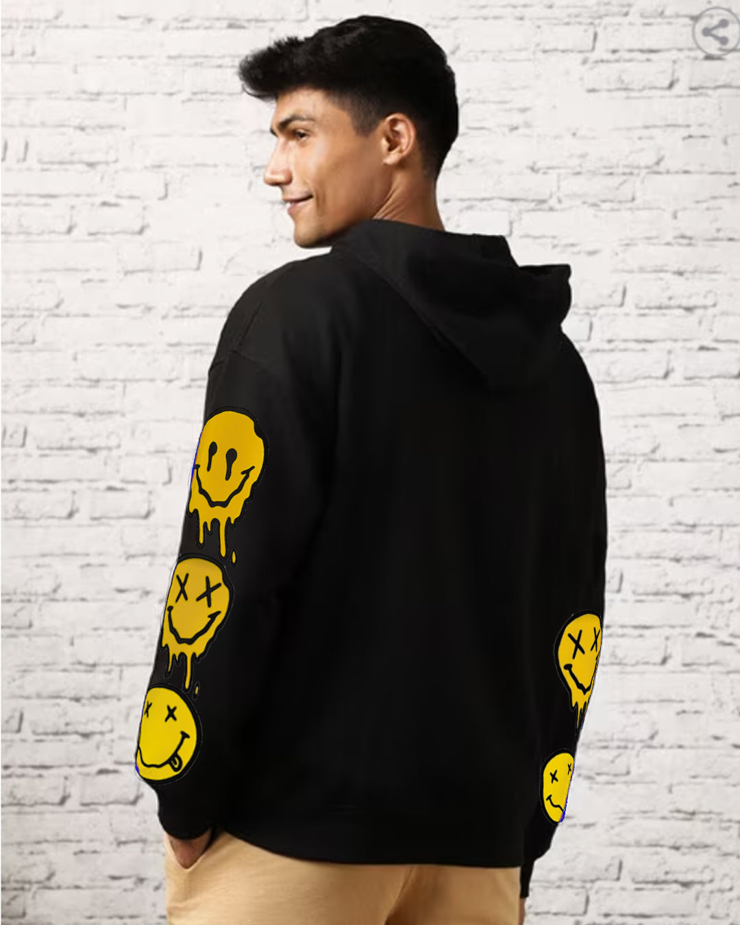 Smiley Vibes: Baggy Sweatshirt for Men's Street Style