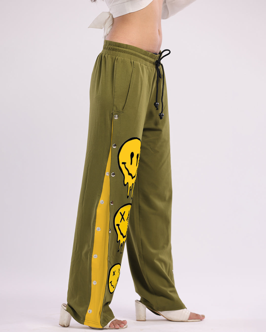 Smiley Women's Olive Snap Button Cotton Trousers