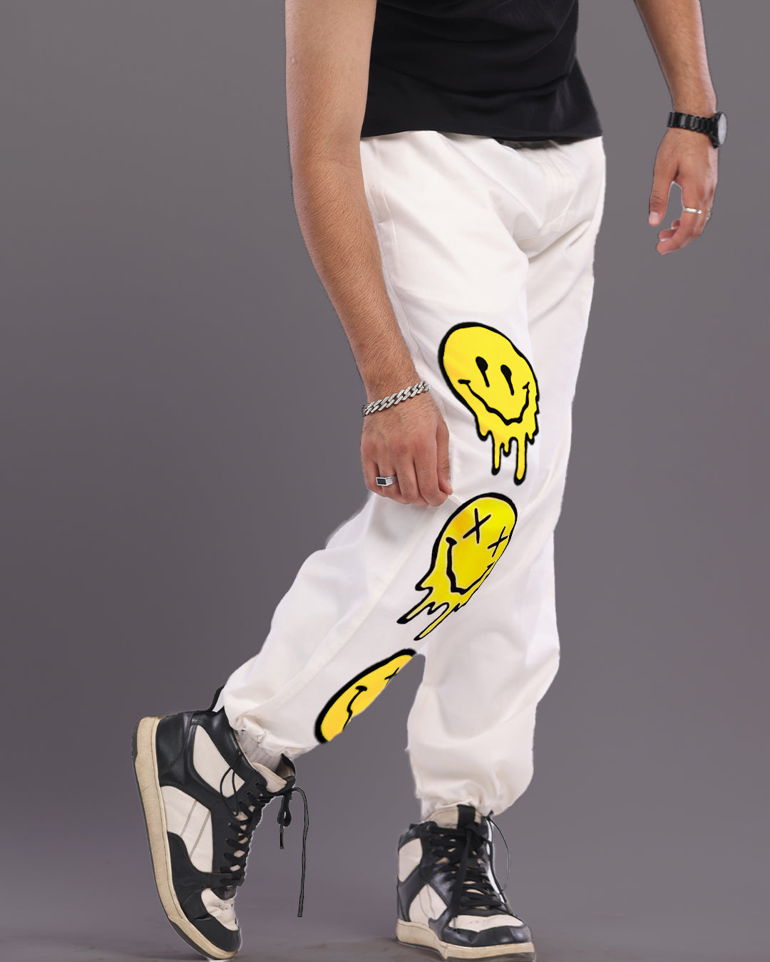 Men's Smiley White Cargo Adjustable Pants