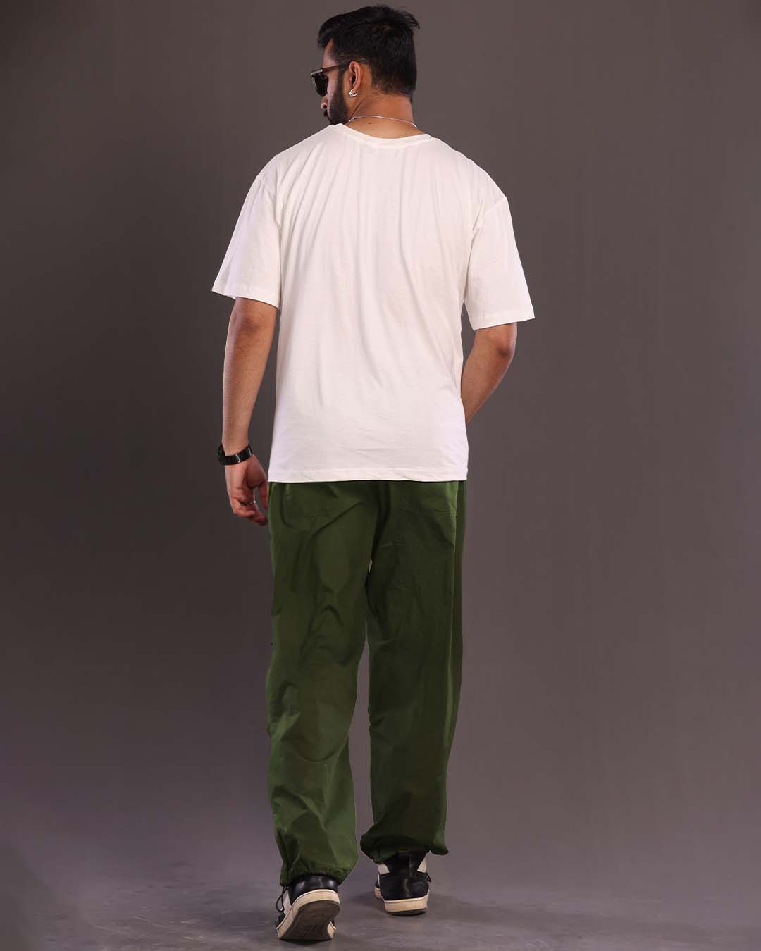 Sneaker Style: Men's Two Piece Oversized Co-ord Set in White and Olive